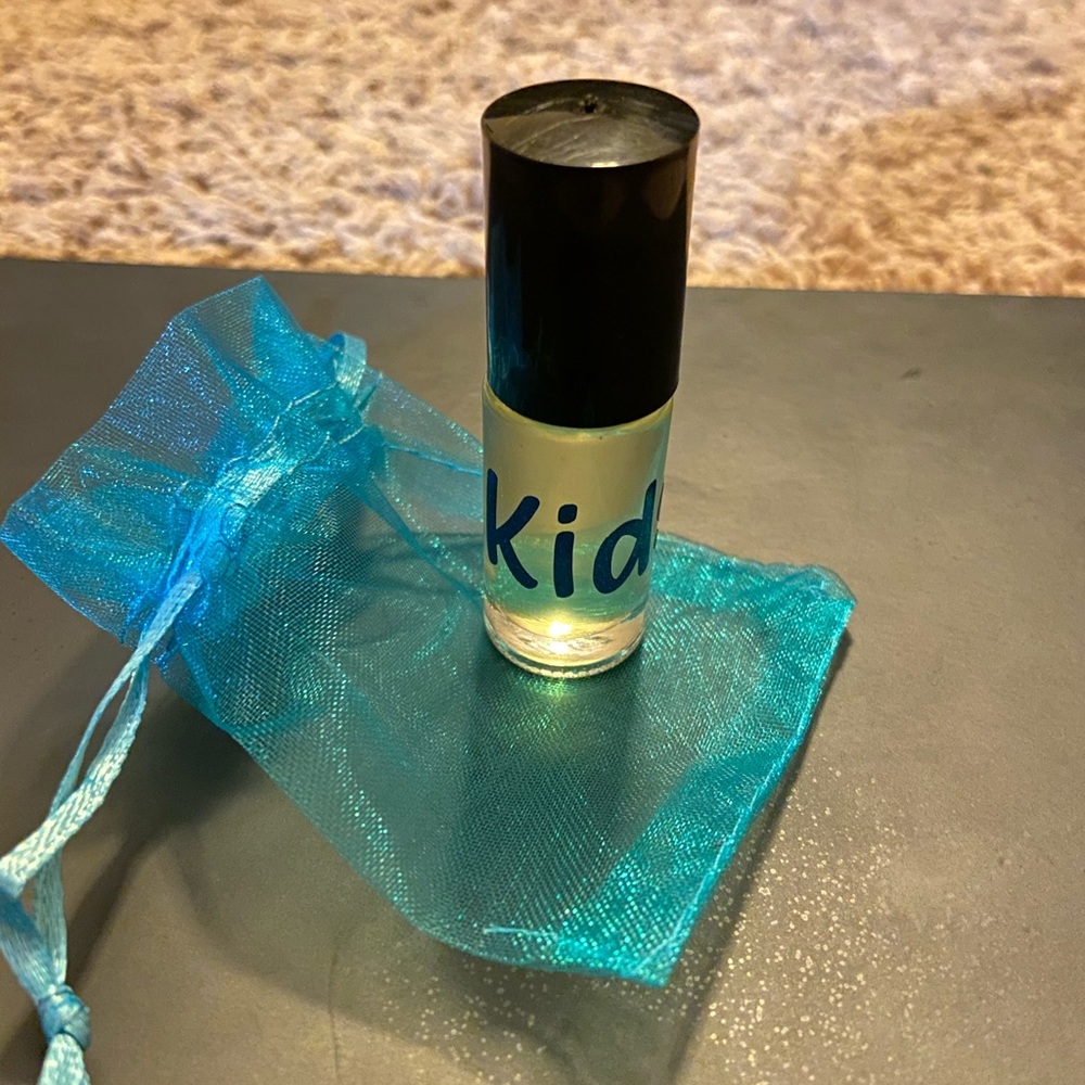 Kids calming essential oil blend